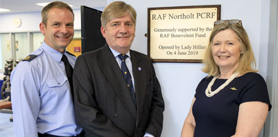 Group Captain Mike Carver, Air Vice Marshal David Murray and Lady Hillier.